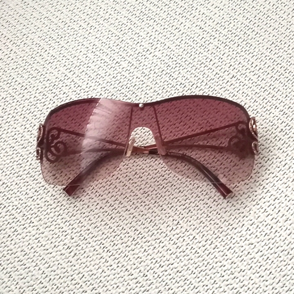 Juicy Couture Accessories - Juciy Coture sunglasses